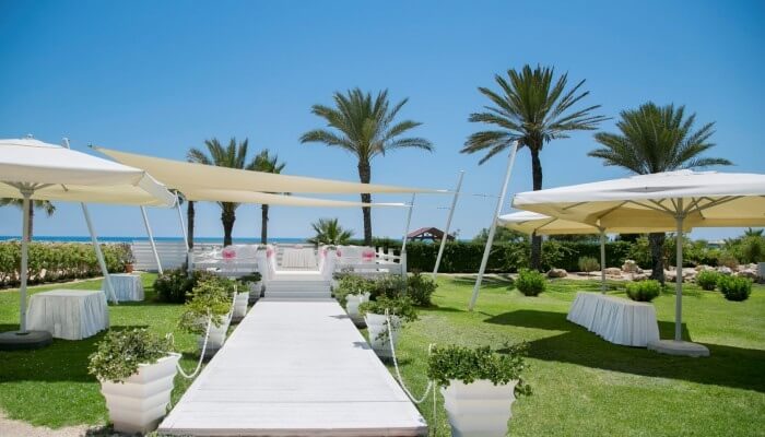 asterias beach hotel gardens