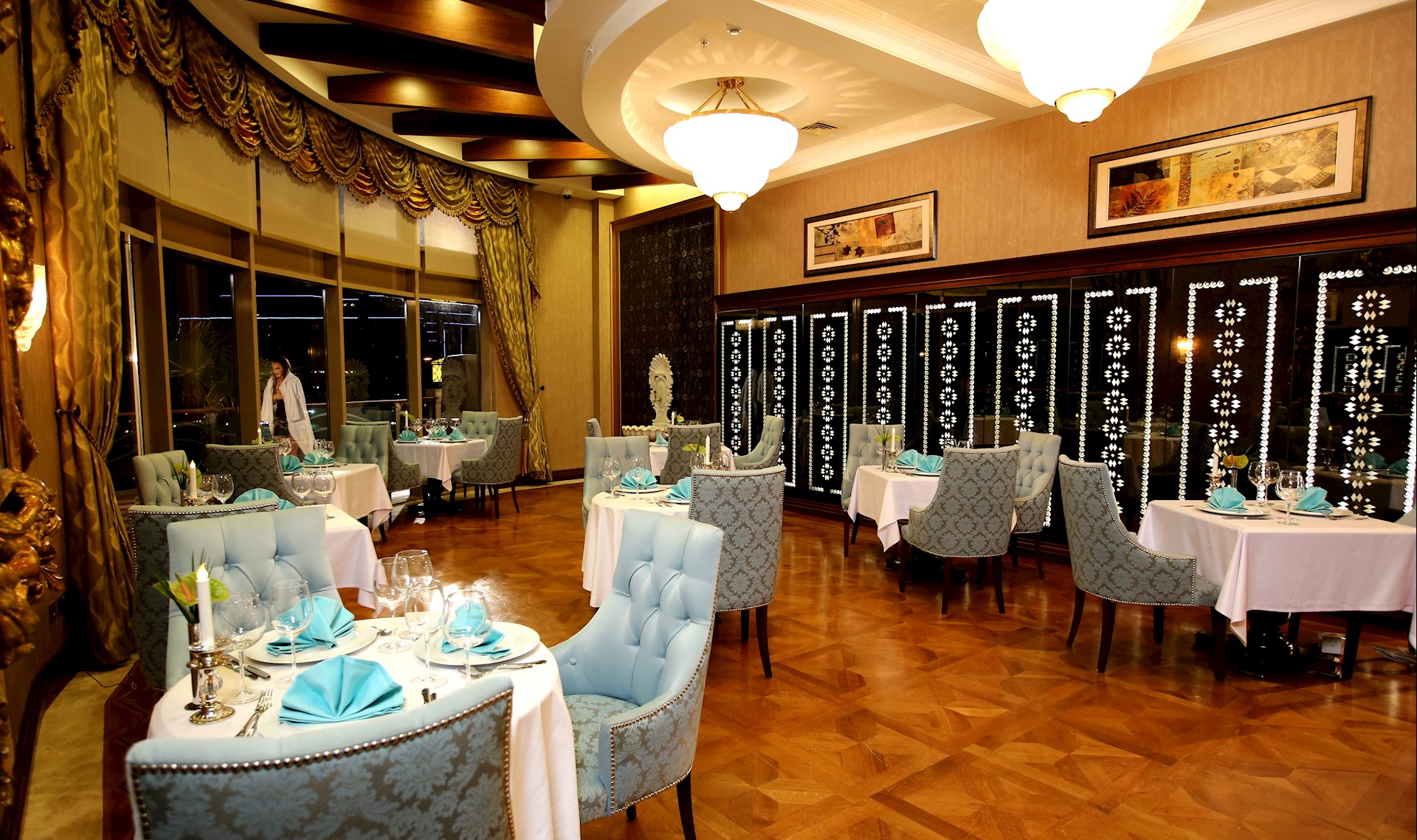 Merit Royal Hotel