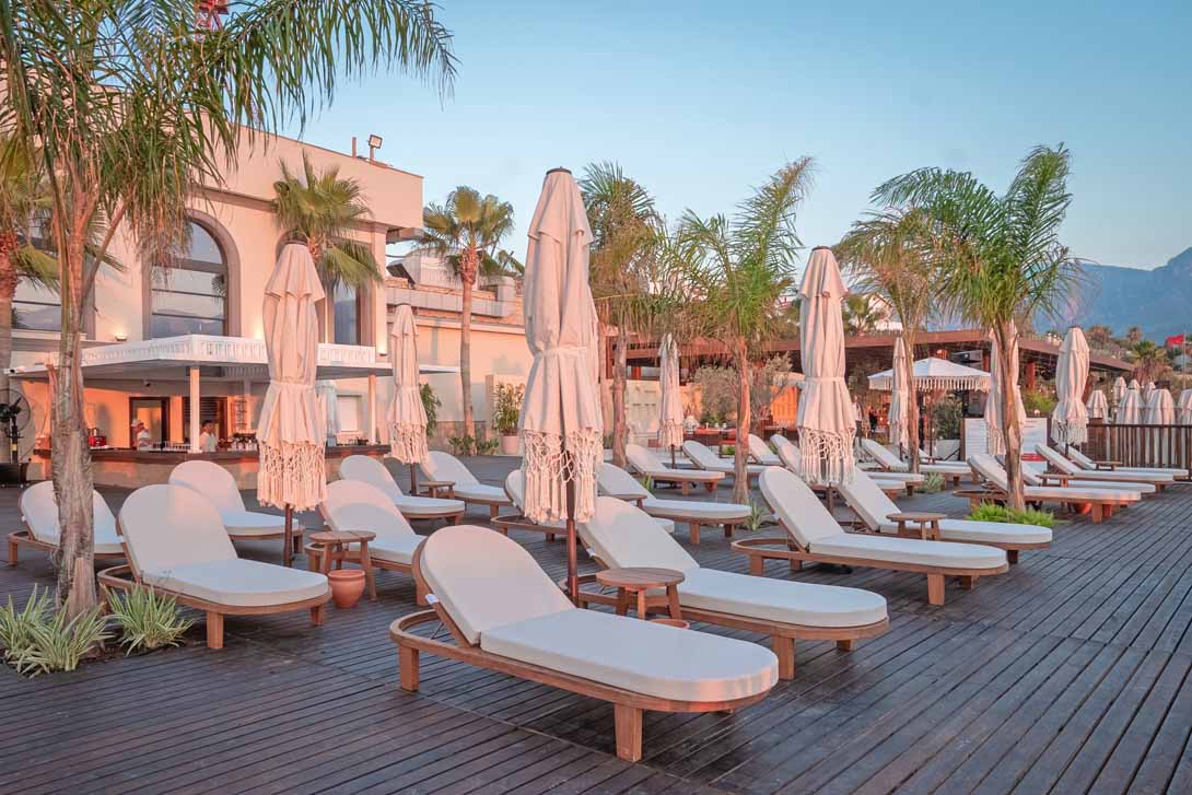 Trendy Giamare Beach Club