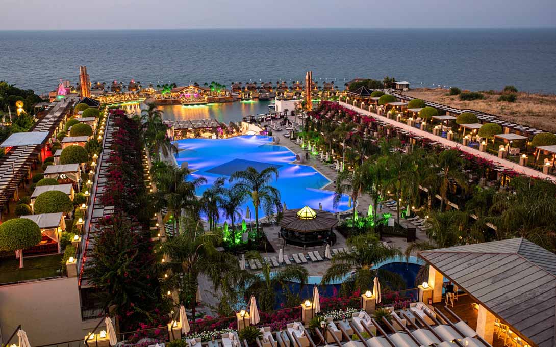 cratos hotel pool view kyrenia