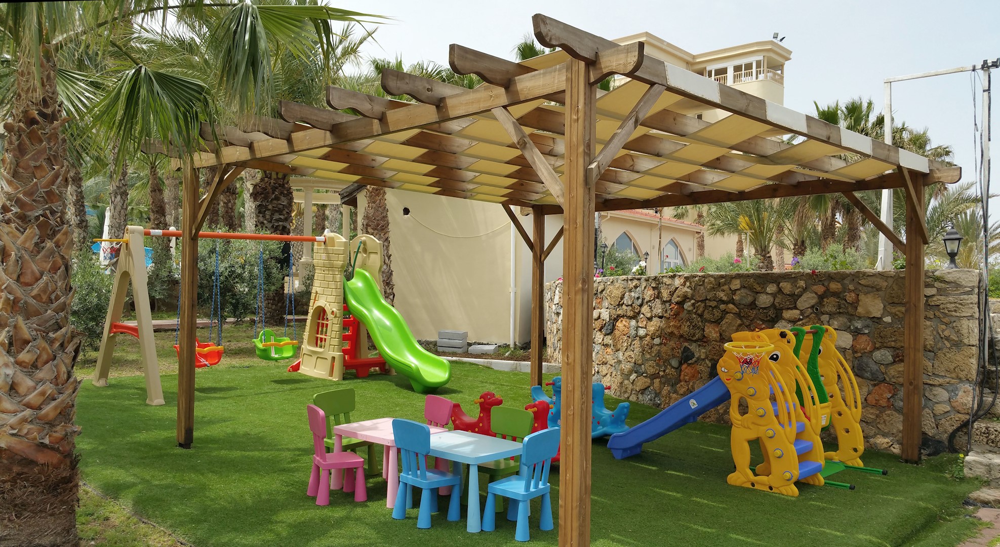 oscar resort kids playground