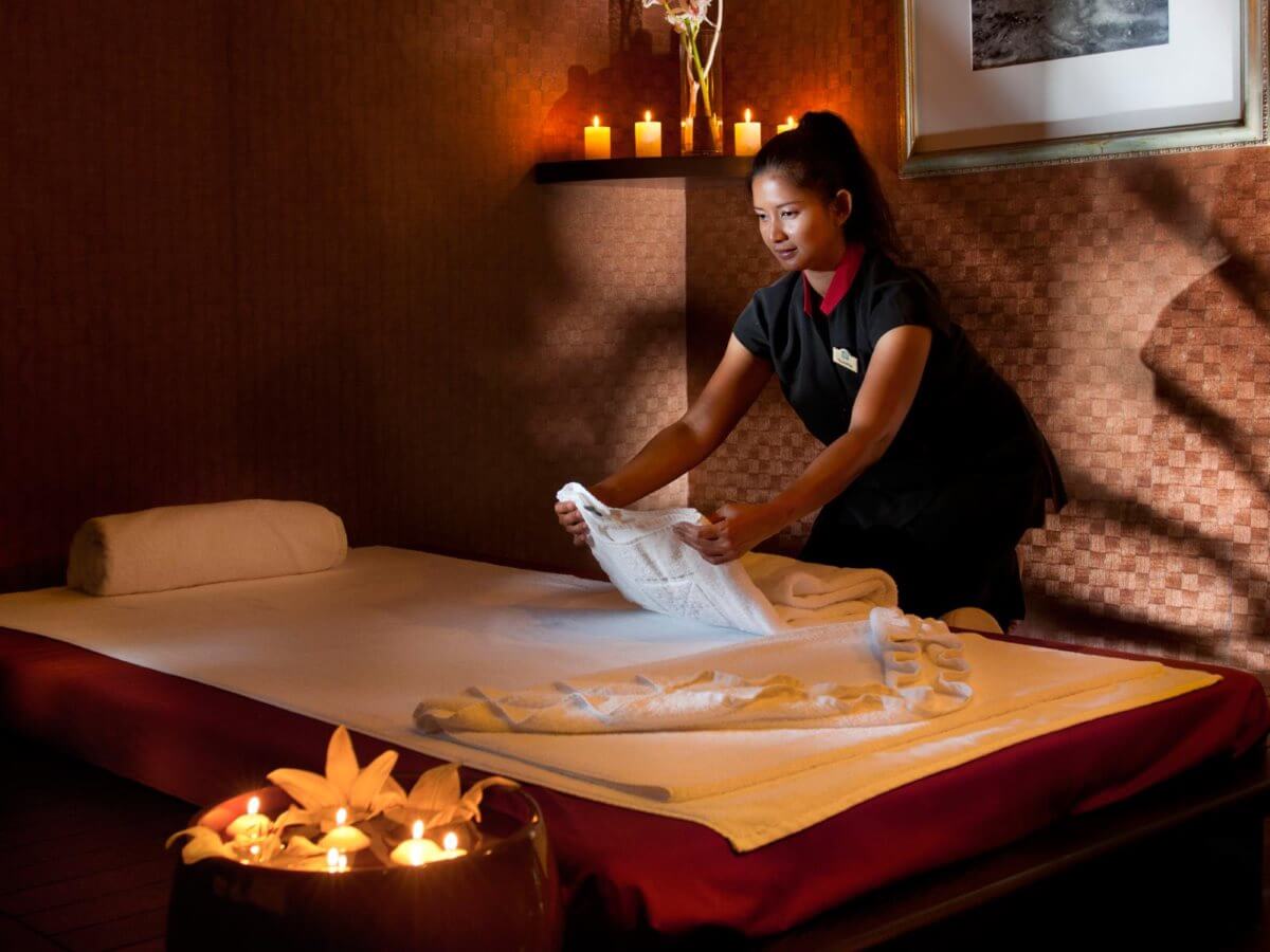 four seasons hotel spa
