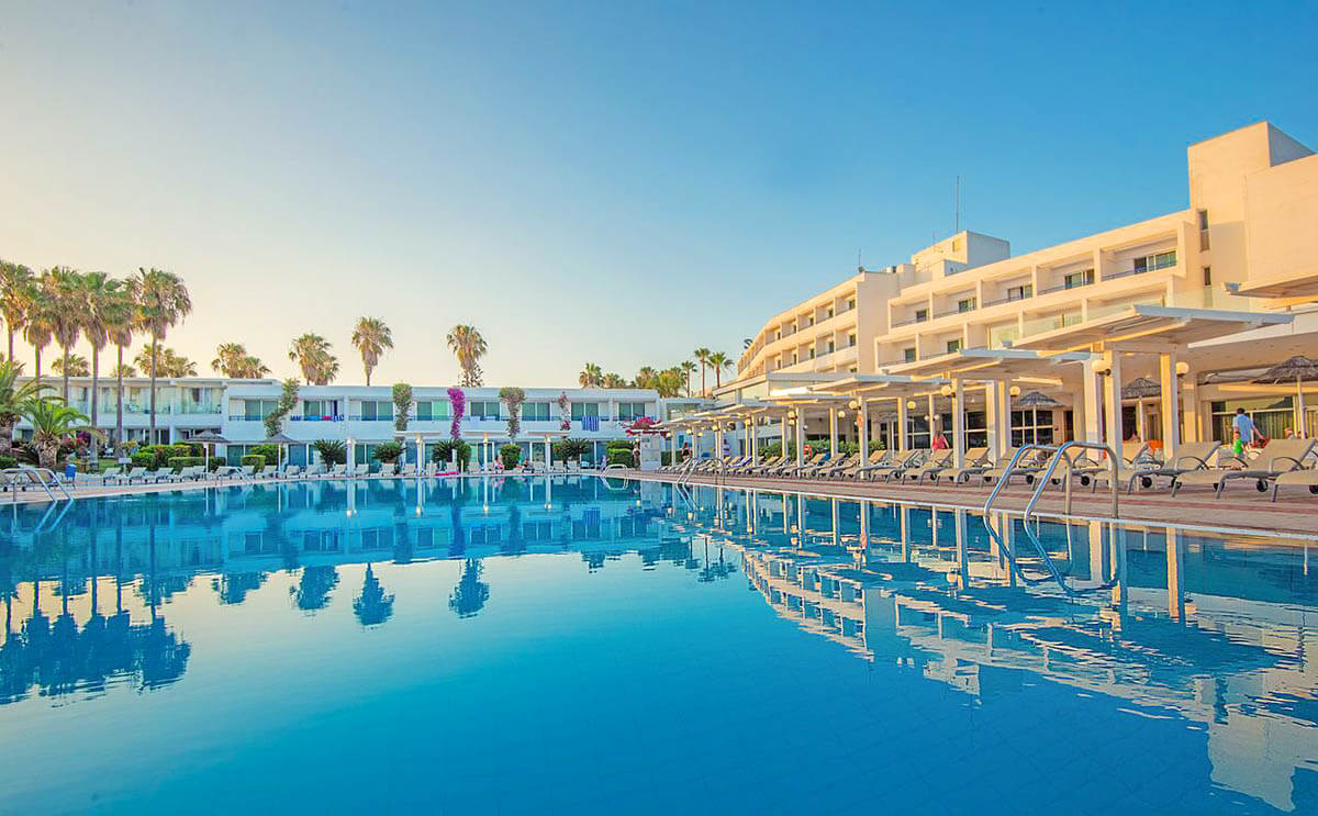 Dome Beach Hotel photo 6