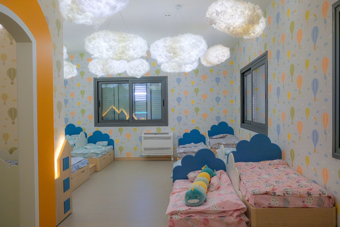 84 arkin iskele kids sleeping famagusta