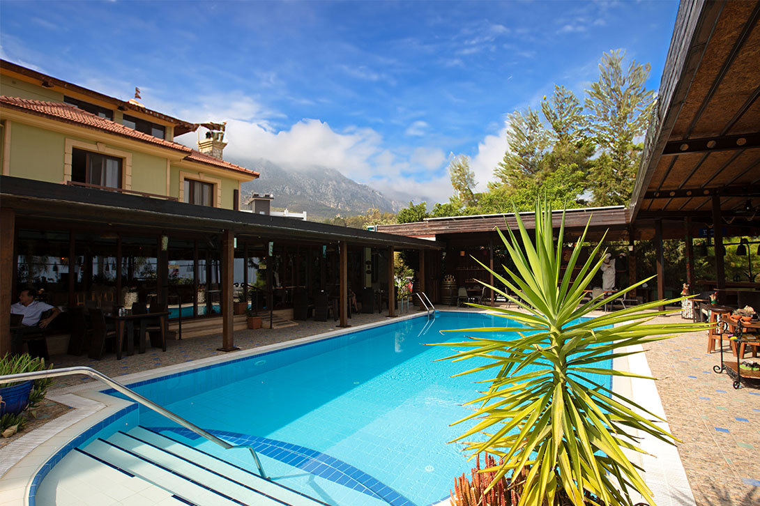 Bella View Art Boutique Hotel