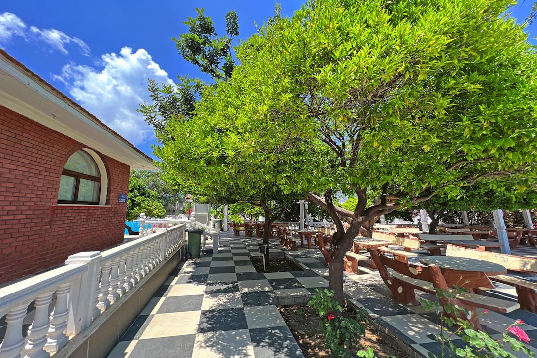20 outer sitting riverside garden kyrenia