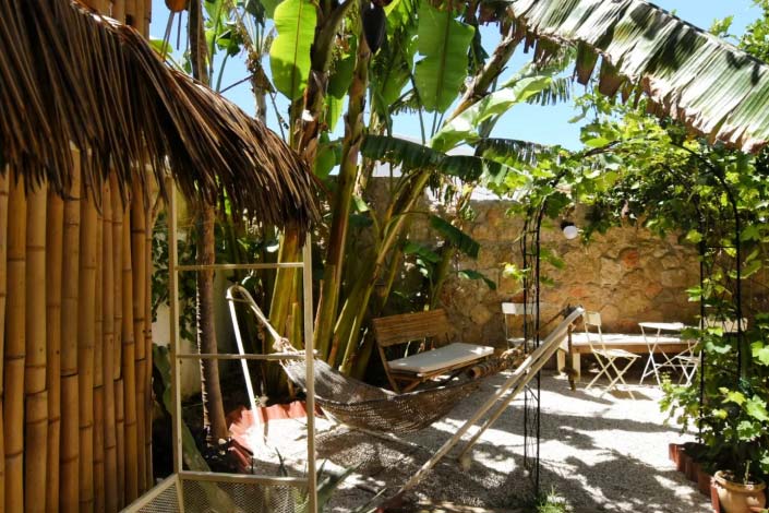 rest-cafe-kyrenia-north-cyprus.jpg
