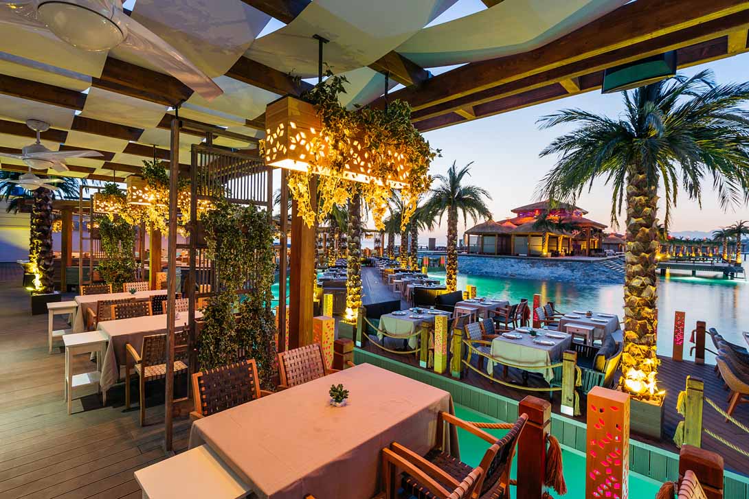cratos hotel restuarent sitting kyrenia