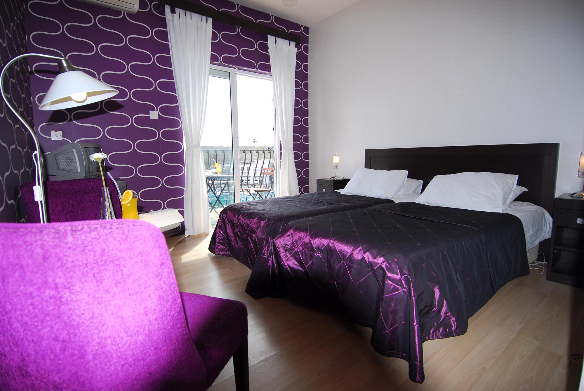 british hotel room
