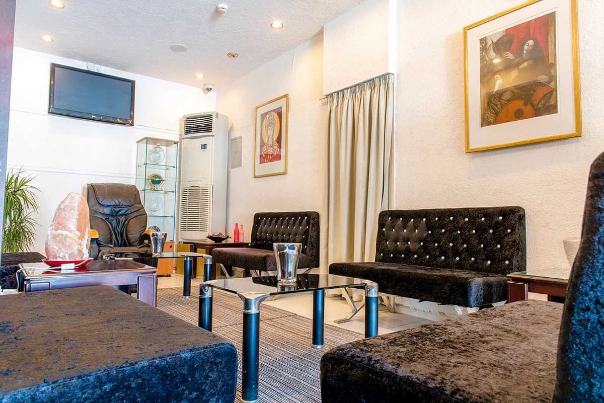 kings hotel lobby