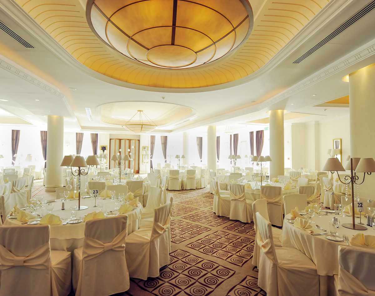 ajax hotel ballroom wedding set