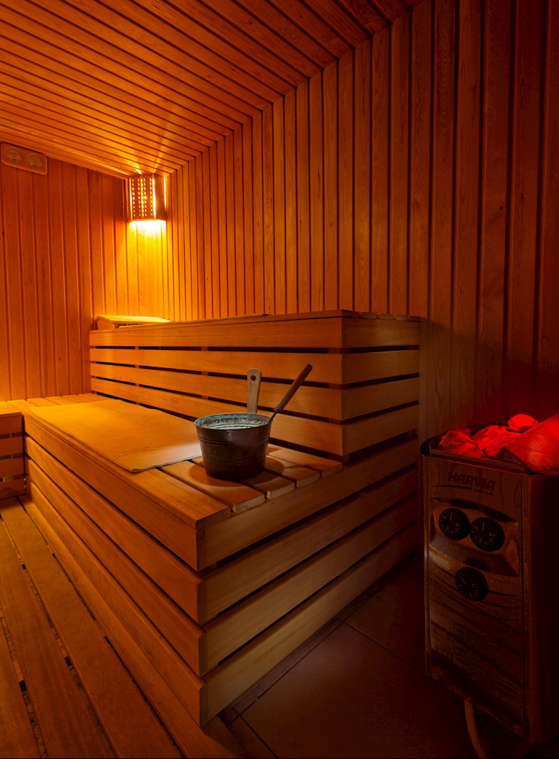 korineum beach resort sauna