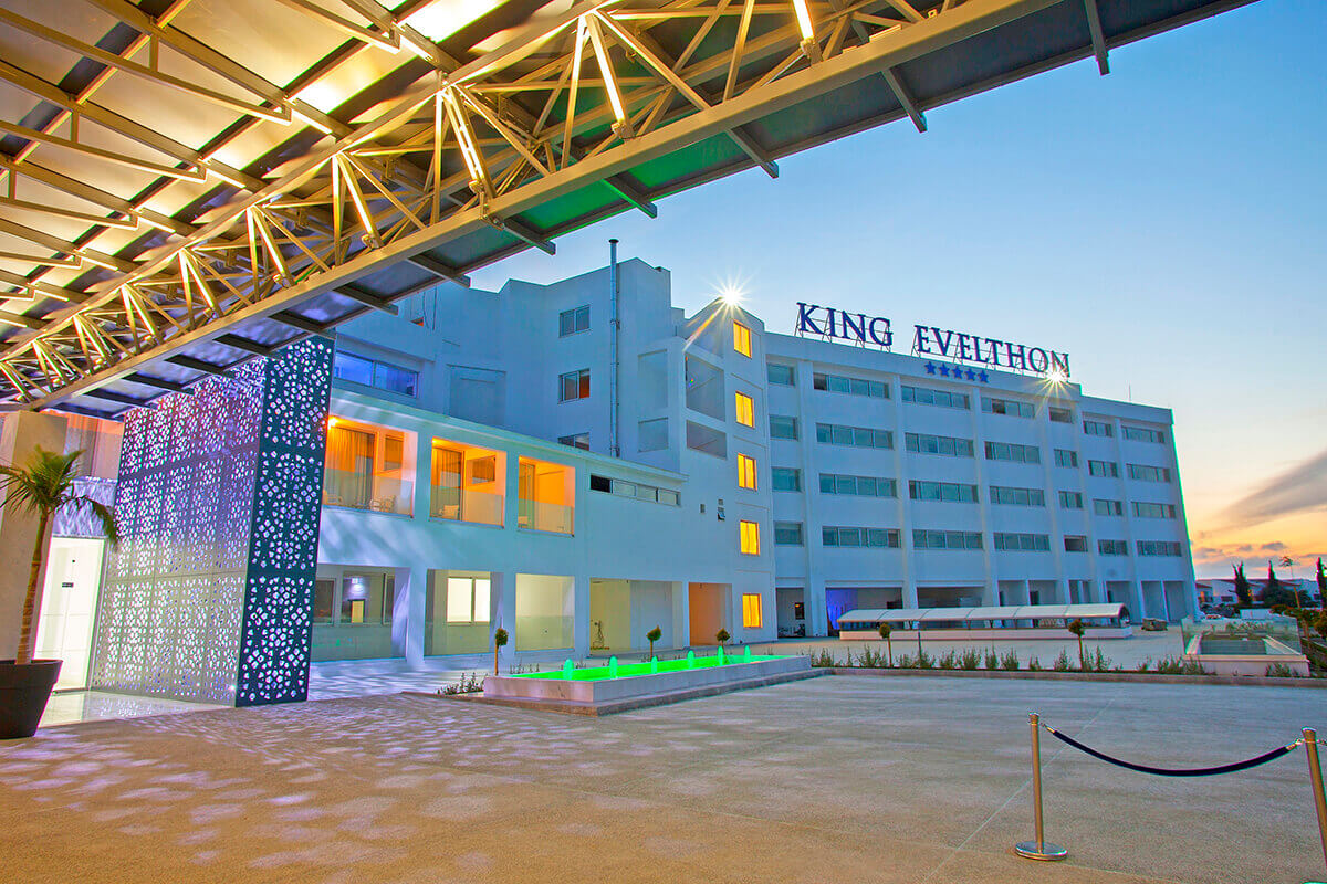 8 king evelthon entrance