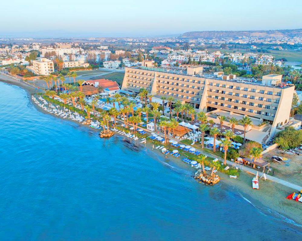 2-palm-beach-hotel-and-bungalows-larnaca