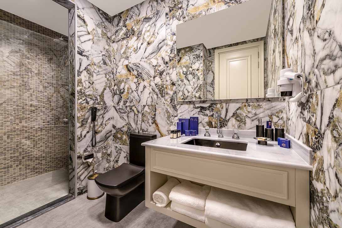blue sea bathroom karpasia