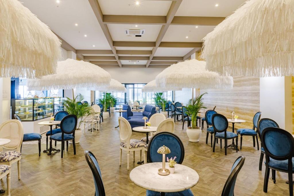 28 arkin iskele indoor dining north cyprus