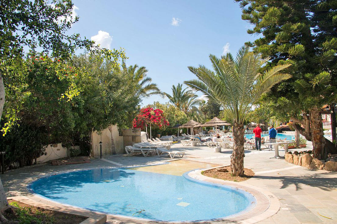 33 paphos gardens pool cyprus