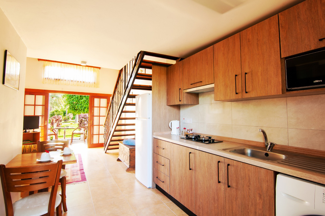 Almond Holiday Village