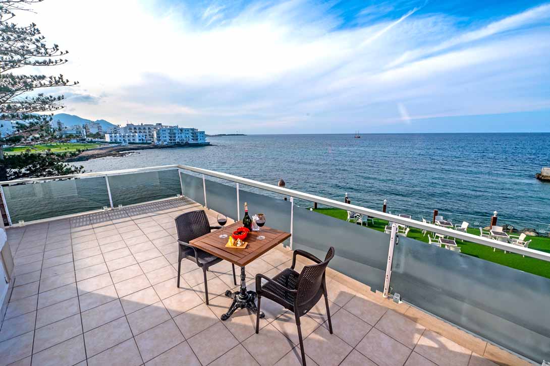 dome hotel vıew terrace kyrenıa