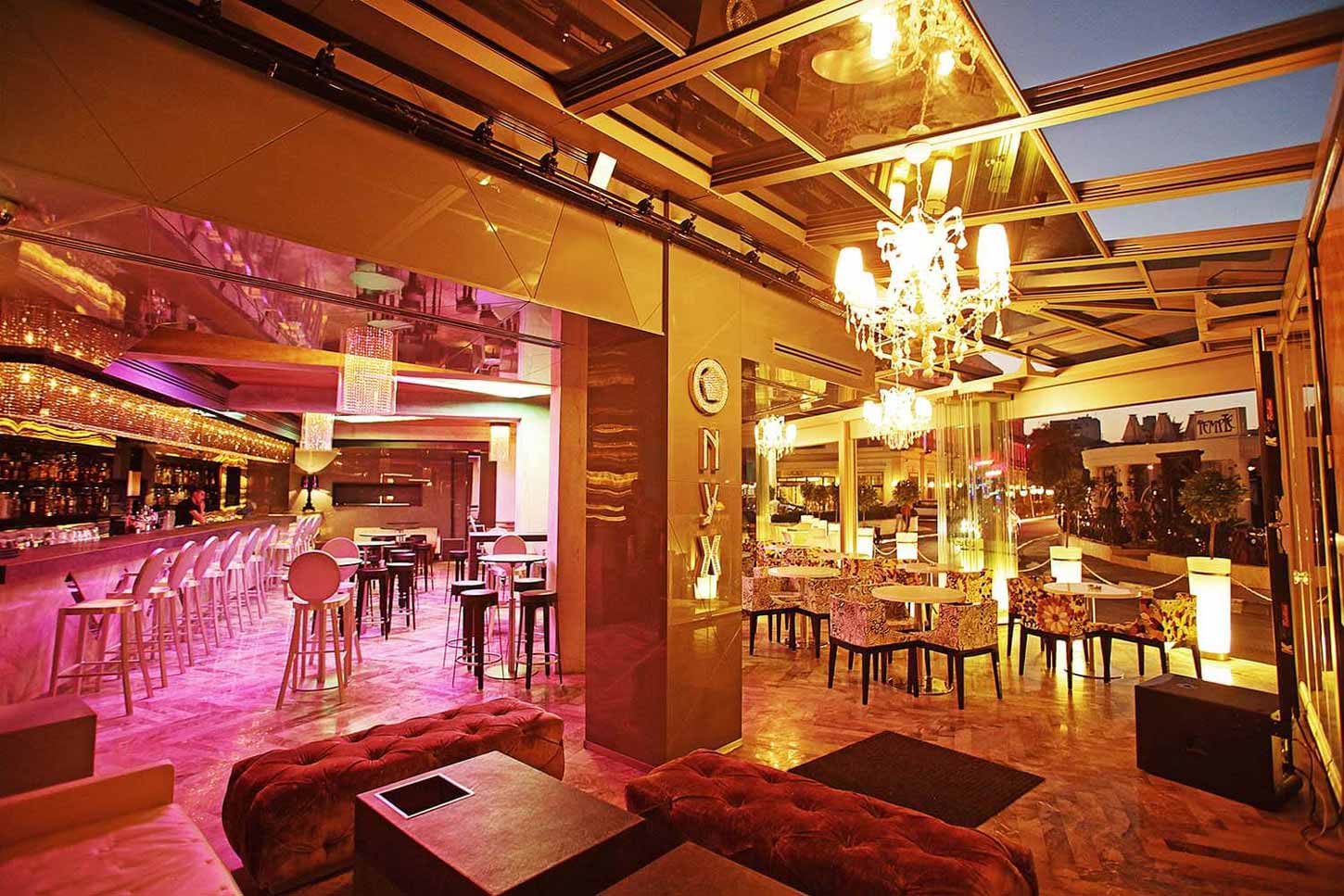 Rocks Hotel