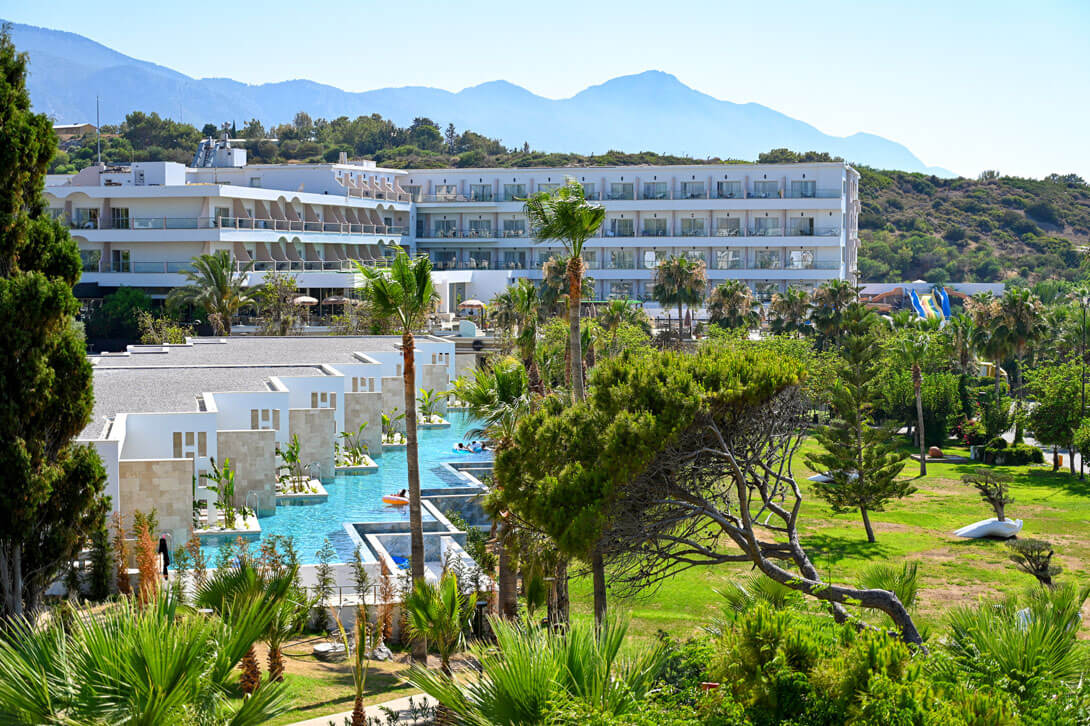 acapulco resort lagoon view