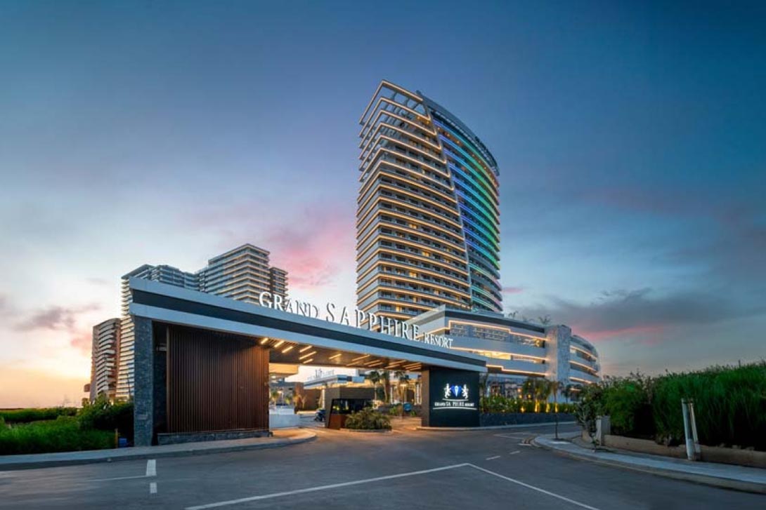 Grand Sapphire Resort