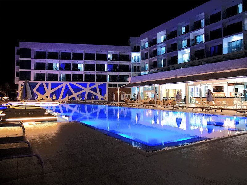 amethyst napa hotel swimming pool