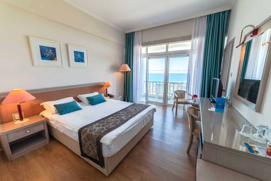 Hotel Room with Seaview 