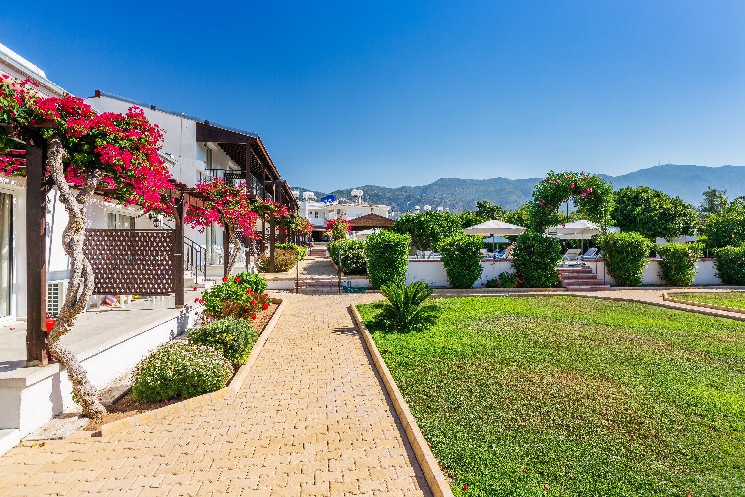 Citrus Tree Gardens Hotel