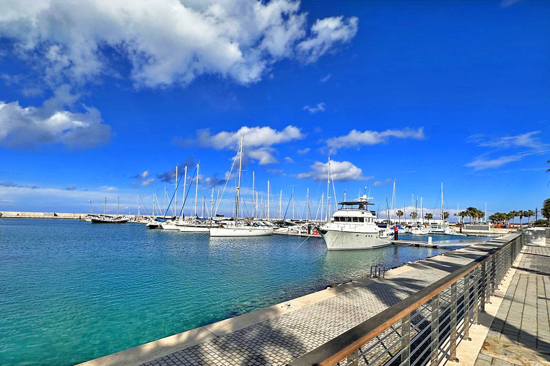 24 karpaz gate marina yatch bafra