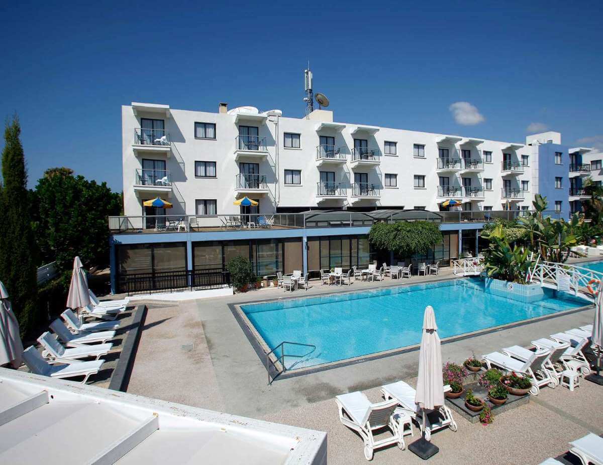 anemi hotel pool