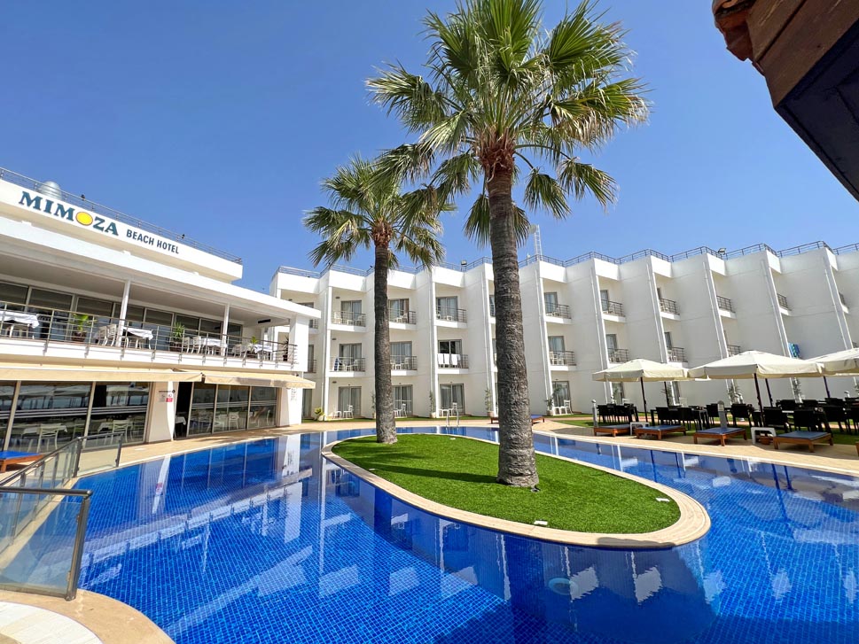 Mimoza Beach Hotel