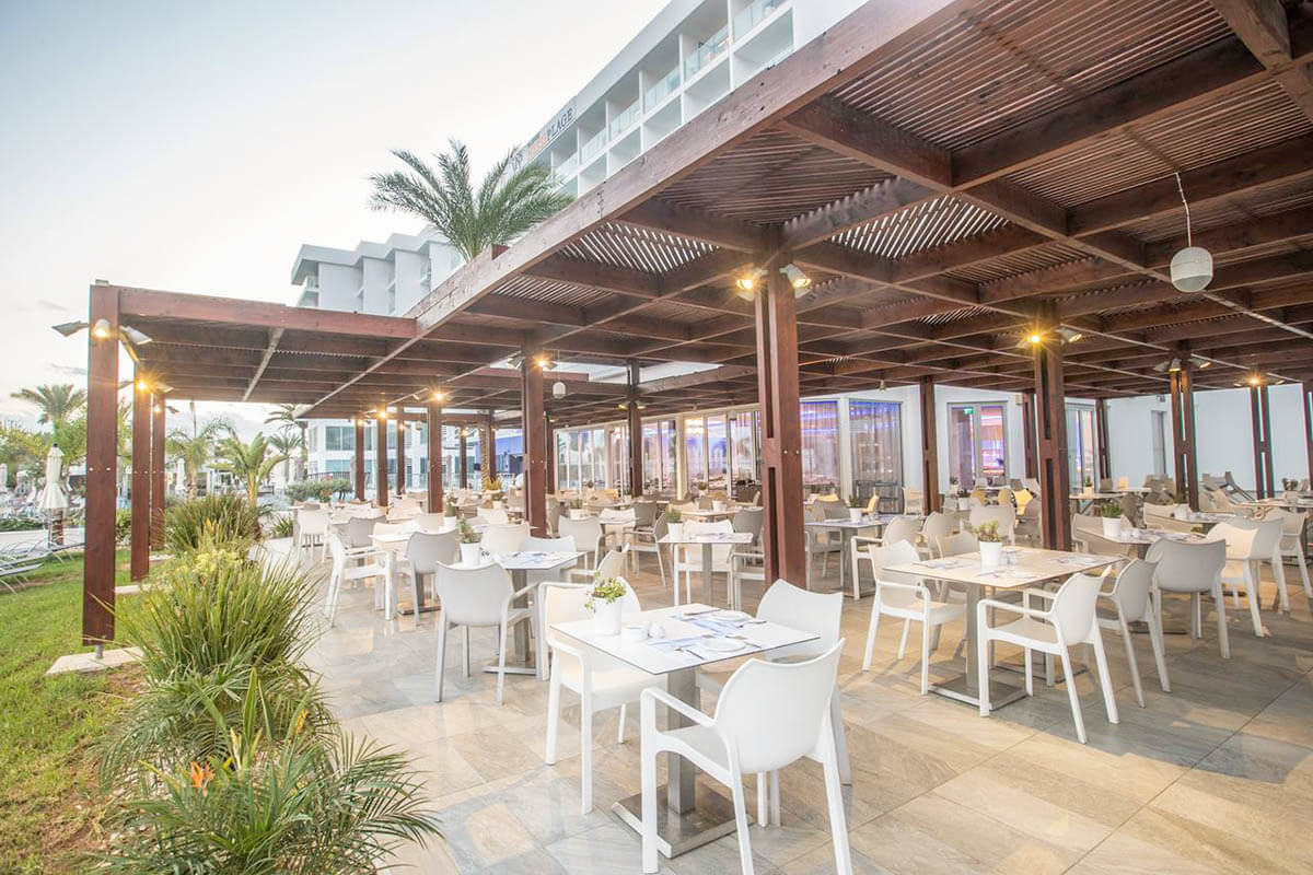 vassos nissi plage hotel outdoor restaurant