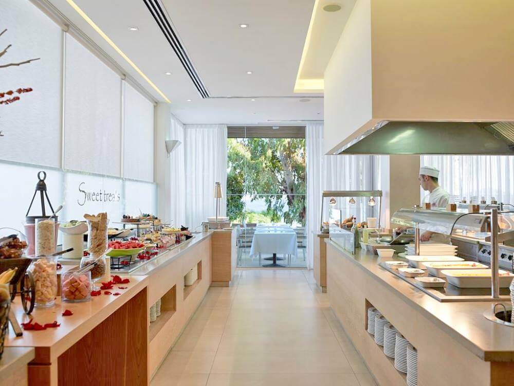 the royal apollonia buffet dining
