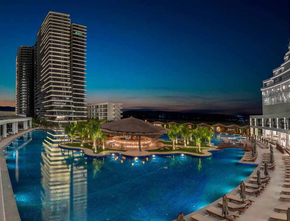 Grand Sapphire Resort
