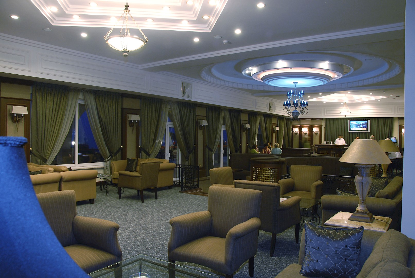 oscar resort hotel lobby