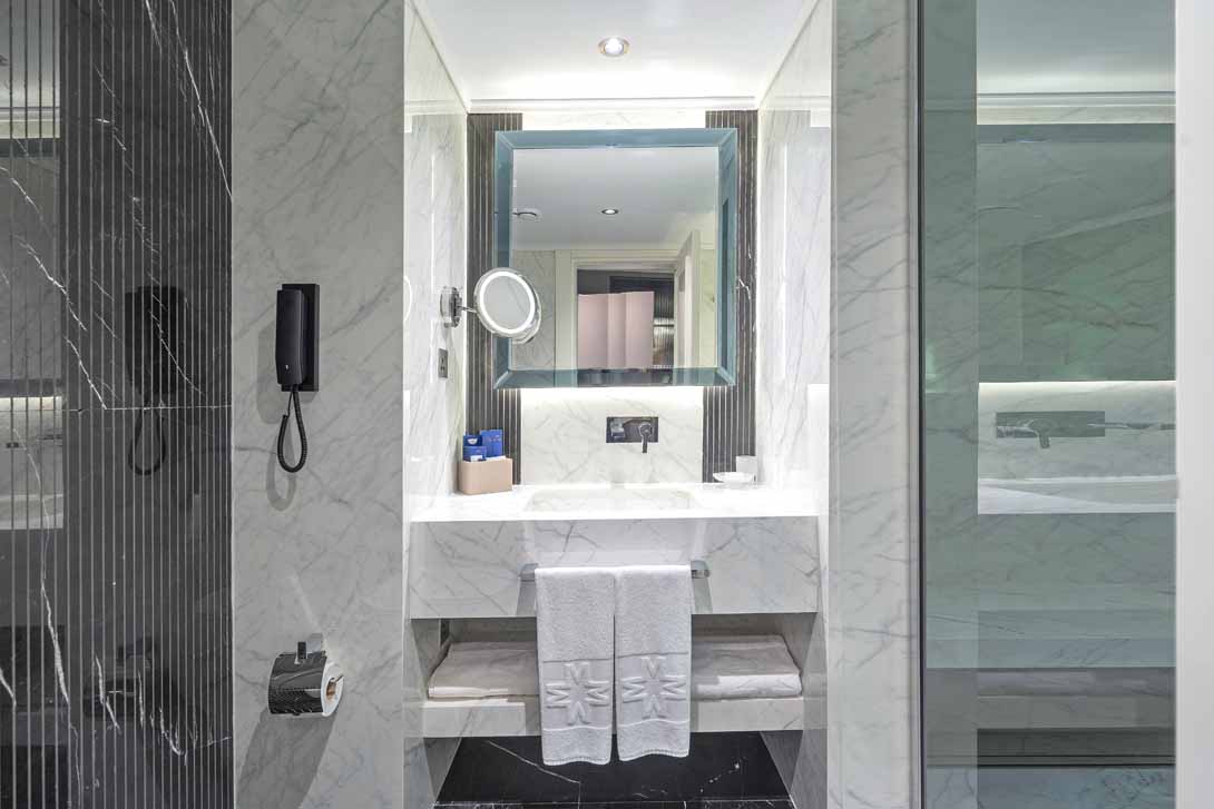 hotel bathroom merit park kyrenia