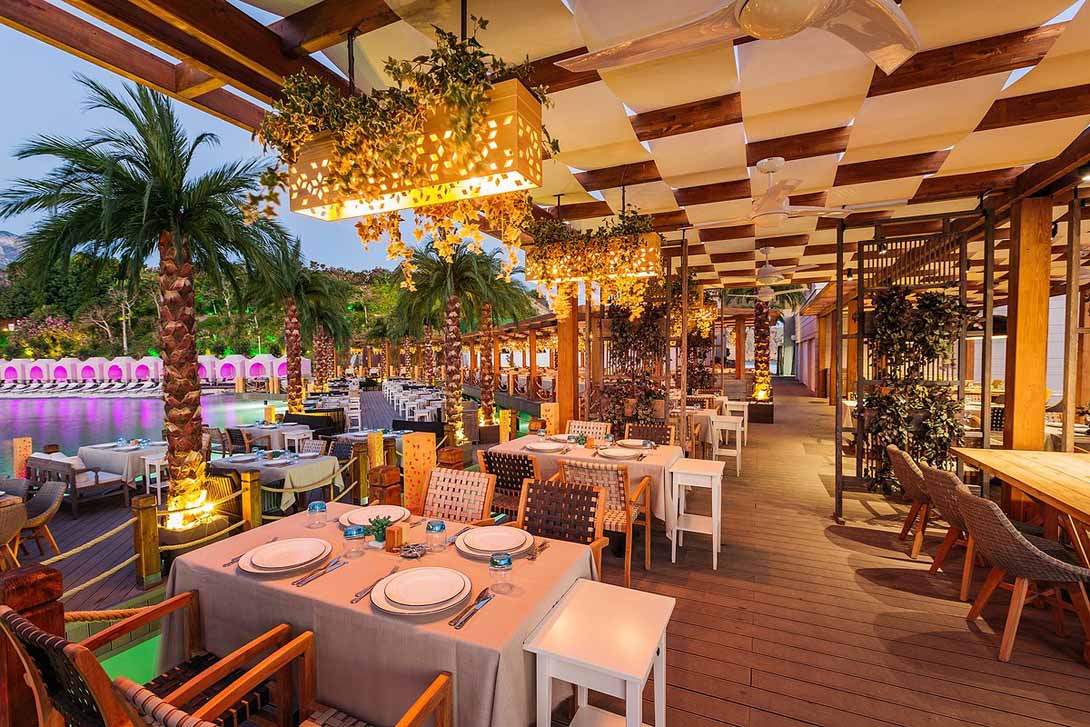 cratoshotel restaurent kyrenia