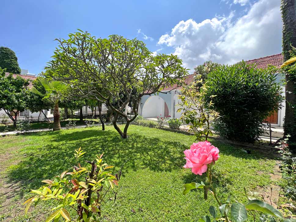 Rose Gardens Holiday Village