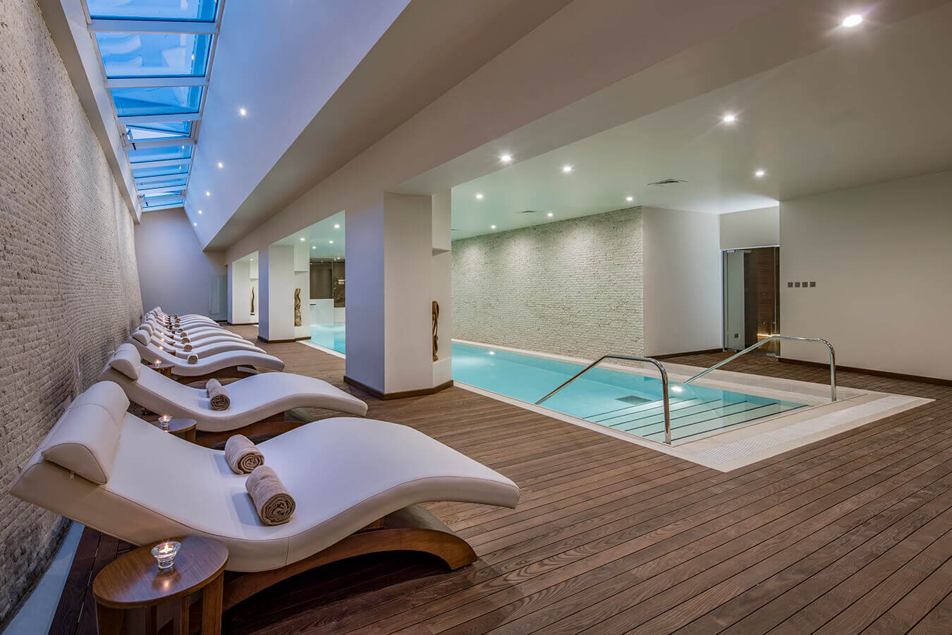 31-acapulco-spa-hotel-indoor-pool.jpg