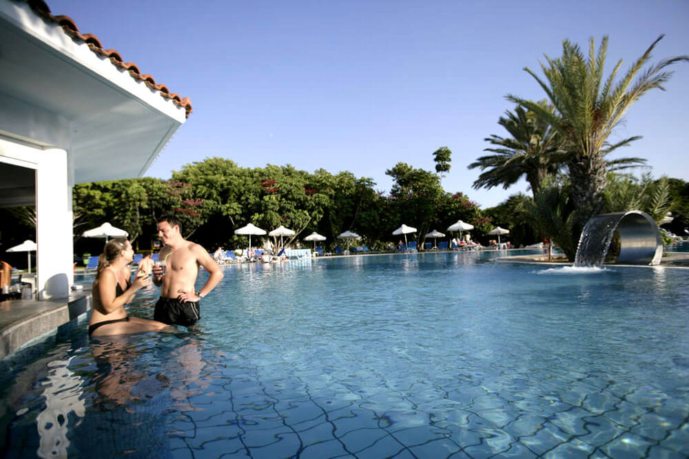 Avanti Hotel