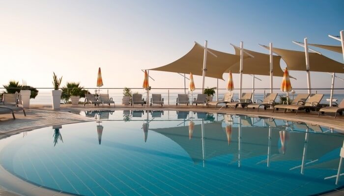 asterias swimming pool