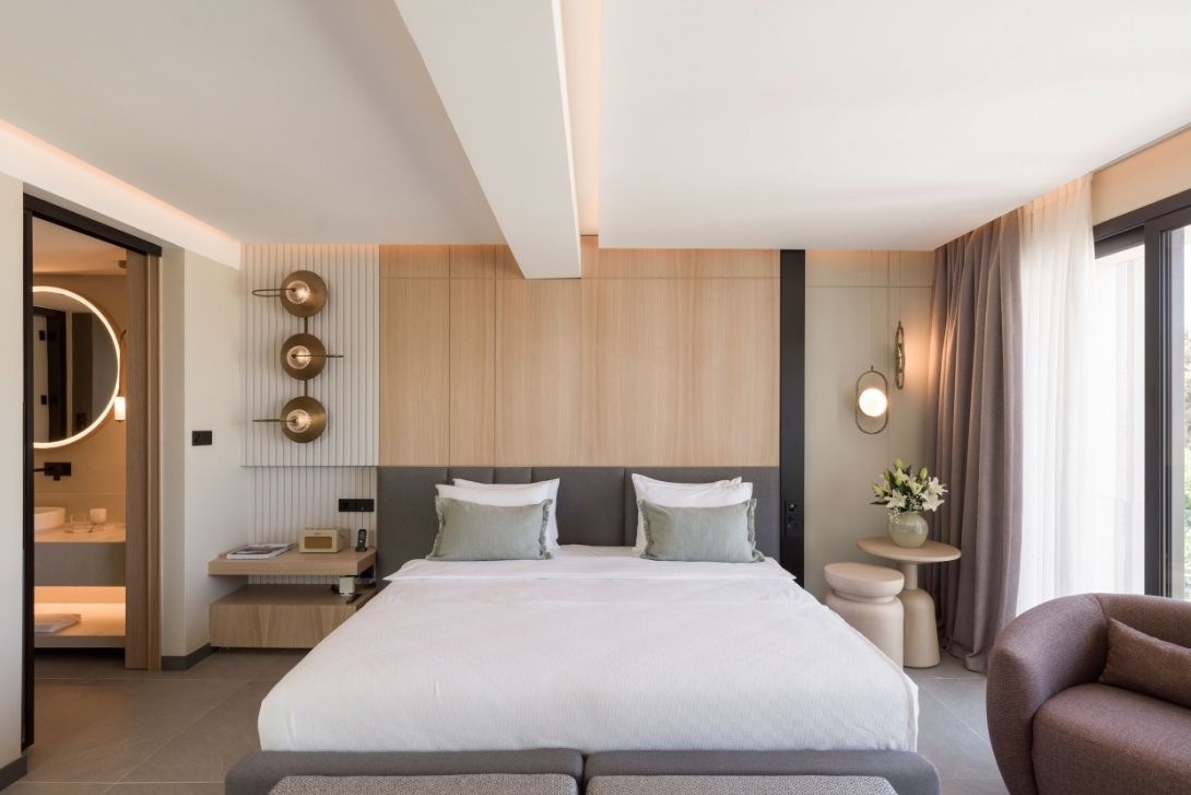 superior-suite-double-bed-kolektif-kyrenia