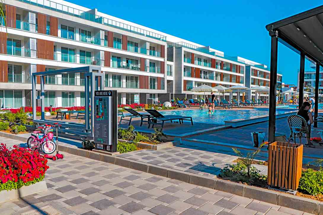 Courtyard Long Beach Holiday Resort