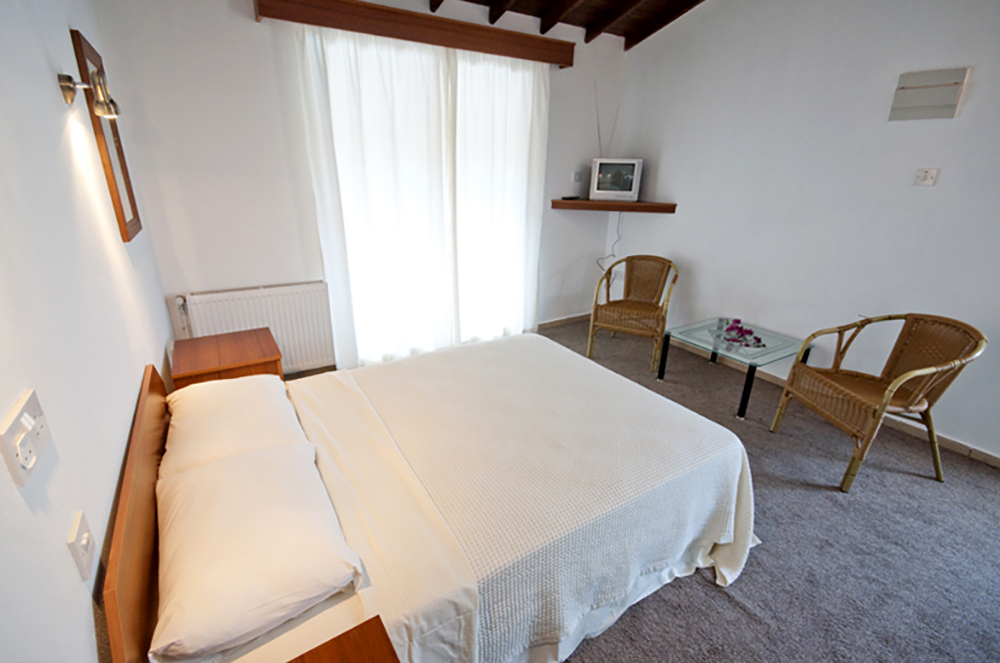 First Floor Studio Apartment 