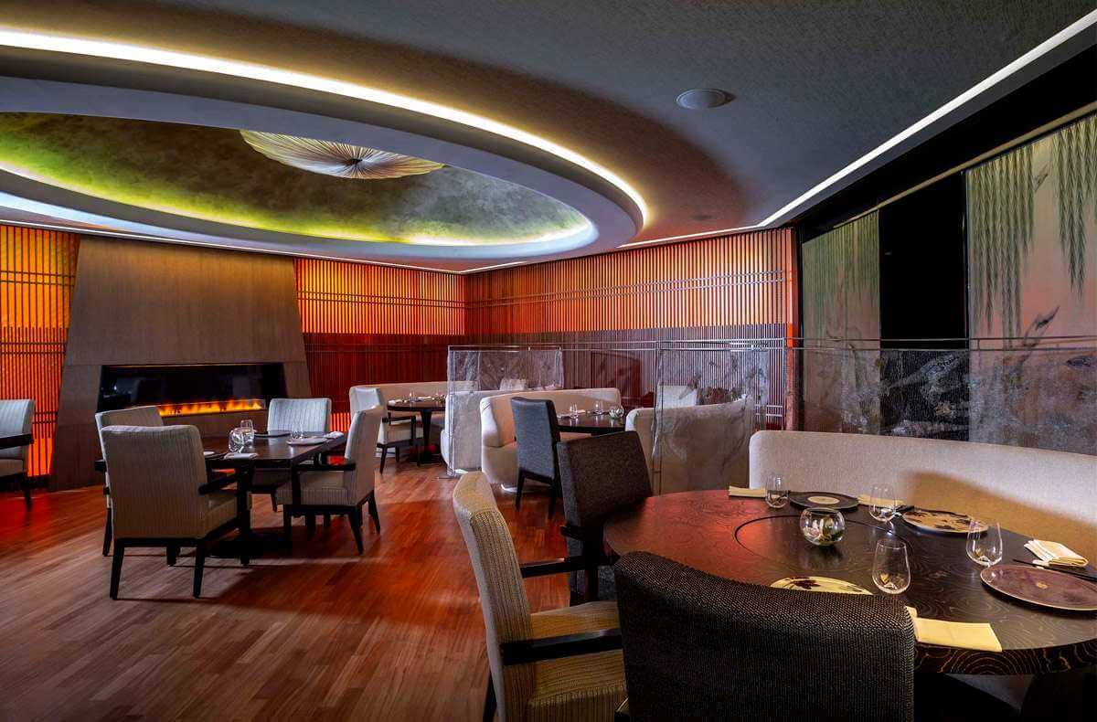 four seasons hotel oriental restaurant