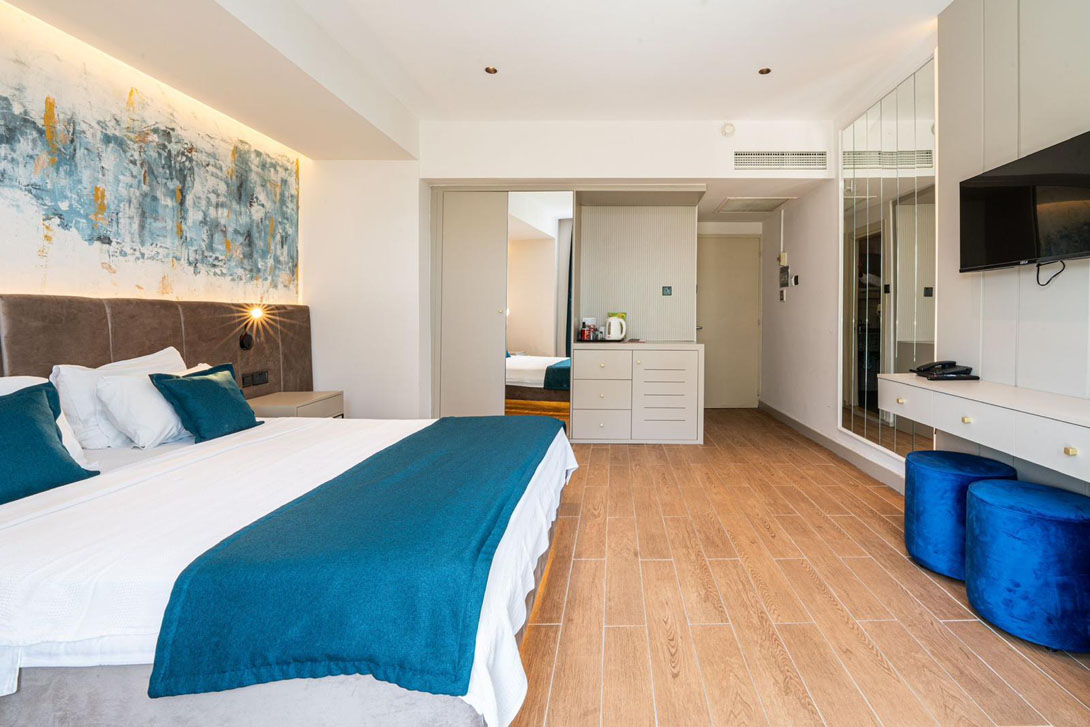 manolya hotel bedroom view kyrenia