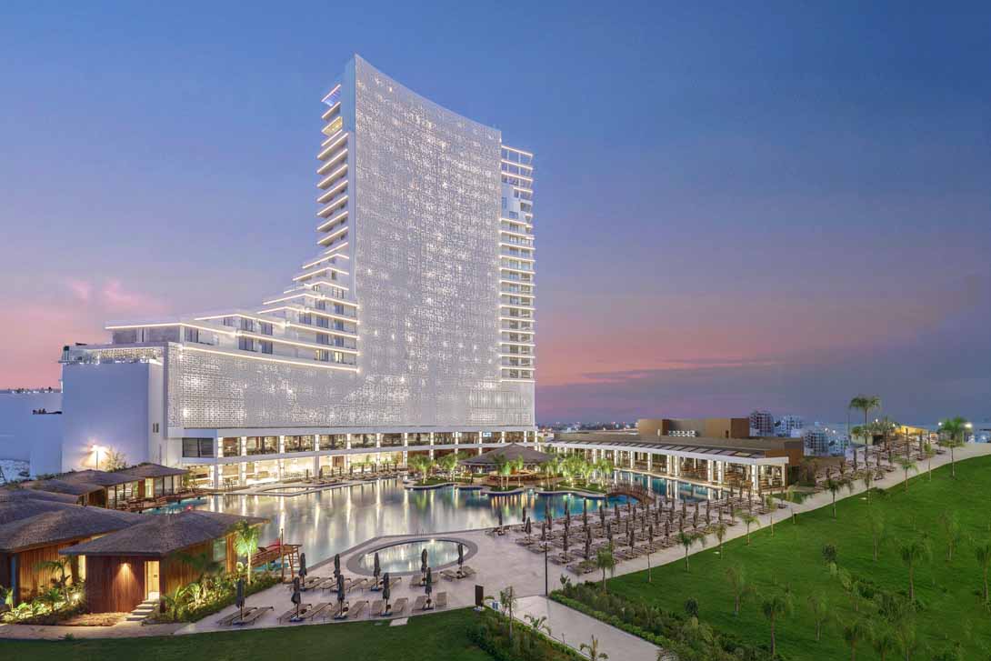 Grand Sapphire Resort