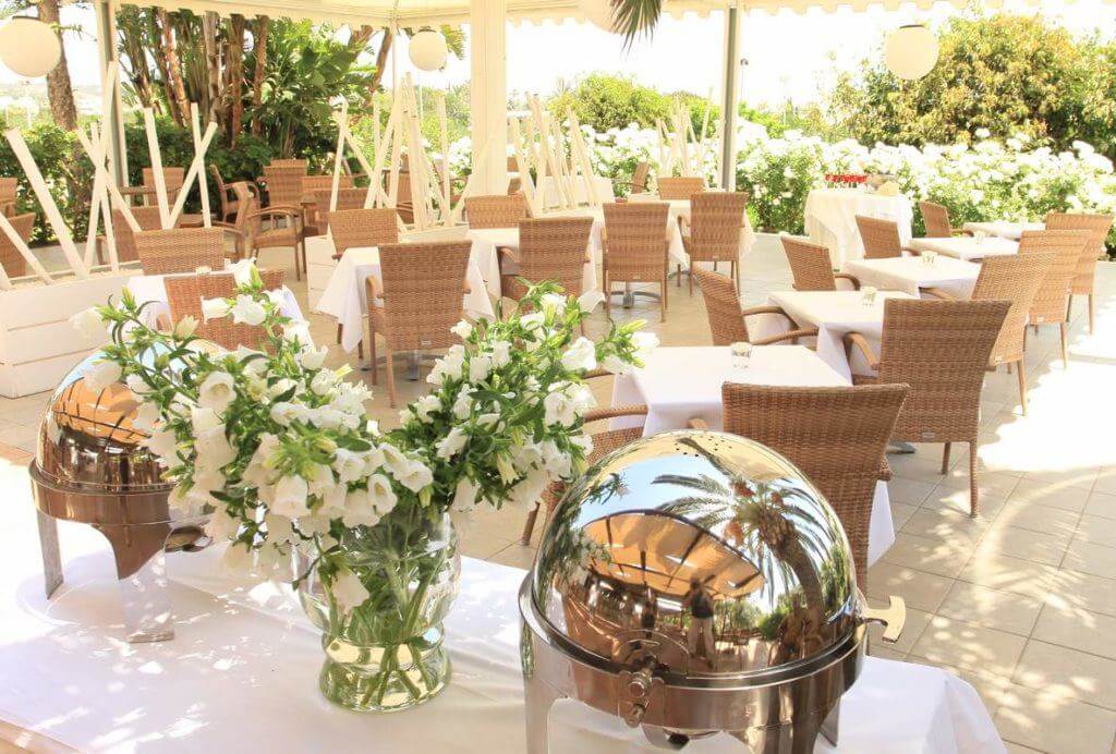 nissi beach hotel outdoor terrace