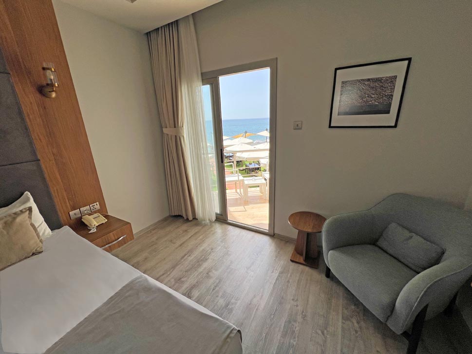 Mimoza Beach Hotel